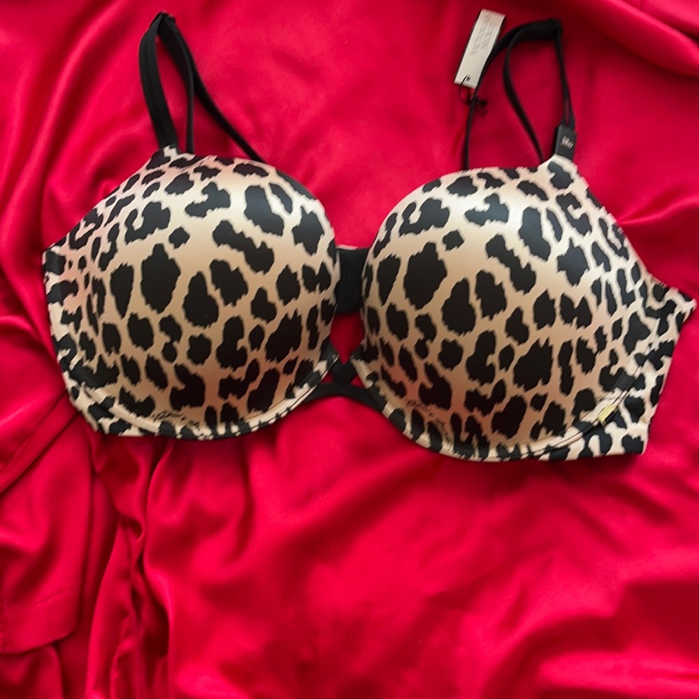 Victoria Secret Very Sexy Leopard bra!!
